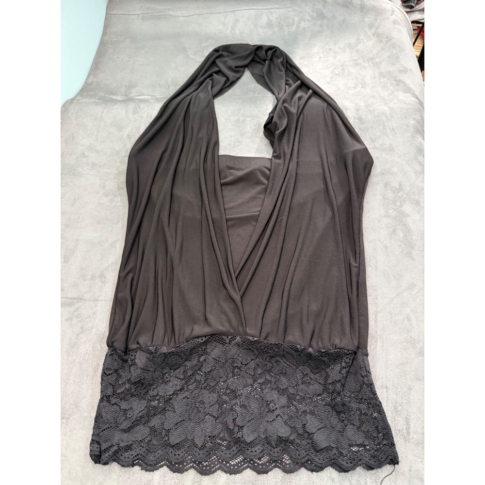 Charlotte Russe Halter Top Womens Medium Black Lace Hem Deep V Neck ZCU30344-DY